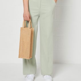 2025 Tyne 1 Bottle Jute Bags